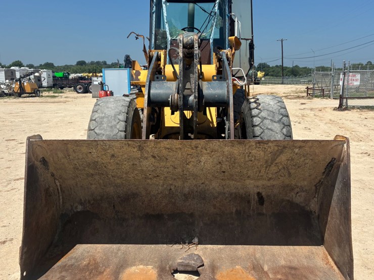 2005-deere-544j-image-2