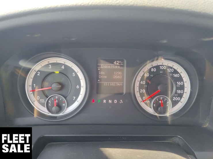 2013-dodge-3500-image-13