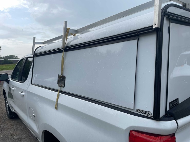 2020-chevrolet-1500-image-32