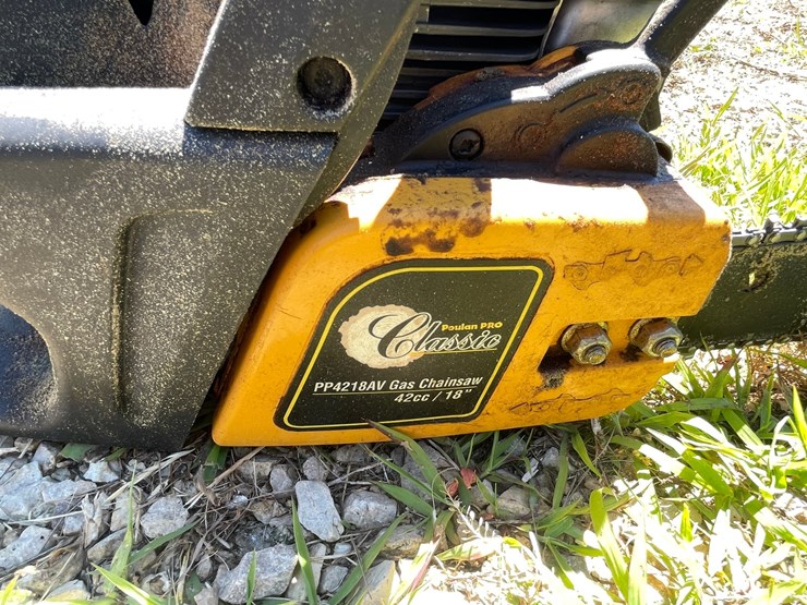 #3318-•-poulin-pro-classic-chain-saw-image-17