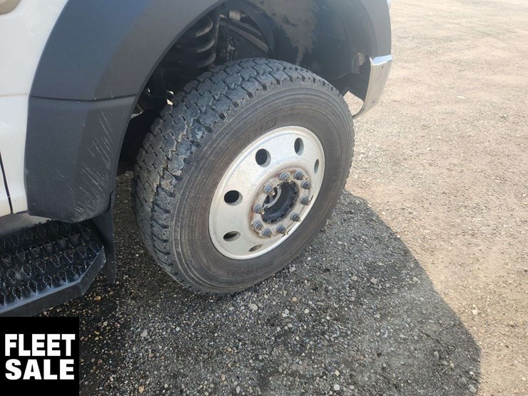 2021-ford-f550-image-13