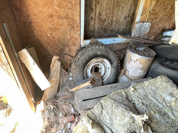 #3228-•-contents-of-shed-image-14