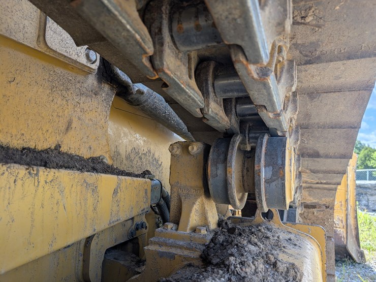caterpillar-d5-image-13