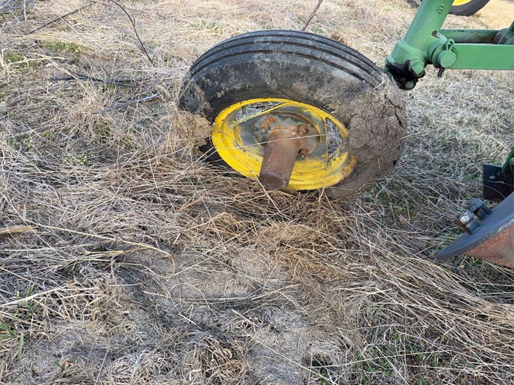 john-deere-8-image-18