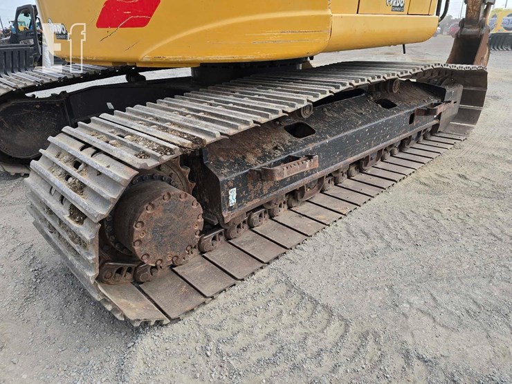 2018-deere-245g-lc-image-37