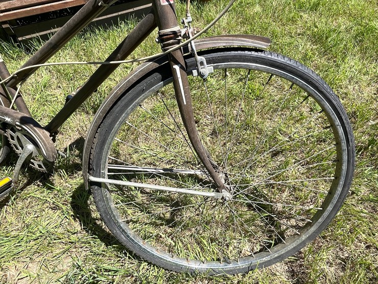 #3300-•-(2)-vintage-his-and-hers-bikes-image-13