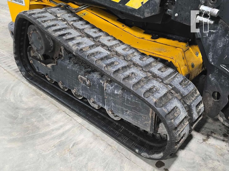 2021-jcb-3ts-8t-image-32