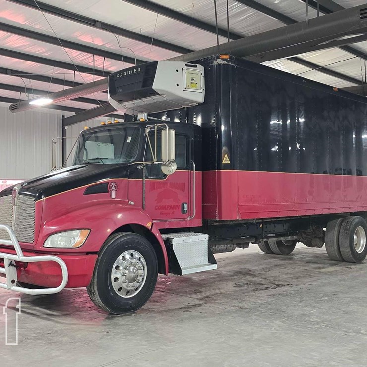 2013 KENWORTH T370