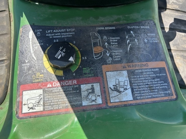 2001-john-deere-lt133-image-10
