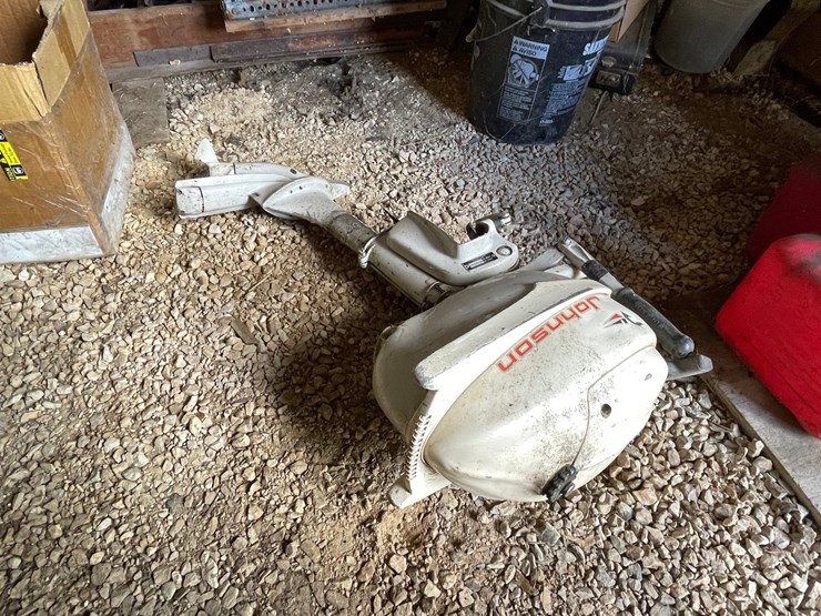 #3351-•-johnson-3hp-seahorse-outboard-motor-image-6