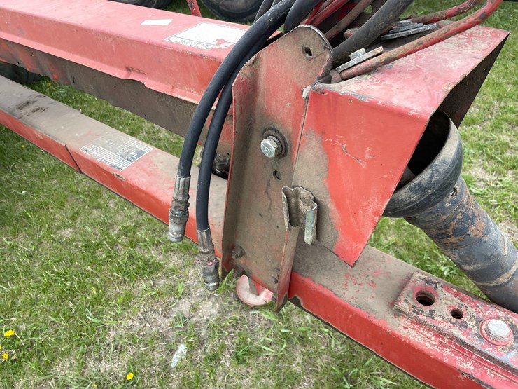 #1033-•-hew-holland-790-chopper-with-hay-head-image-17