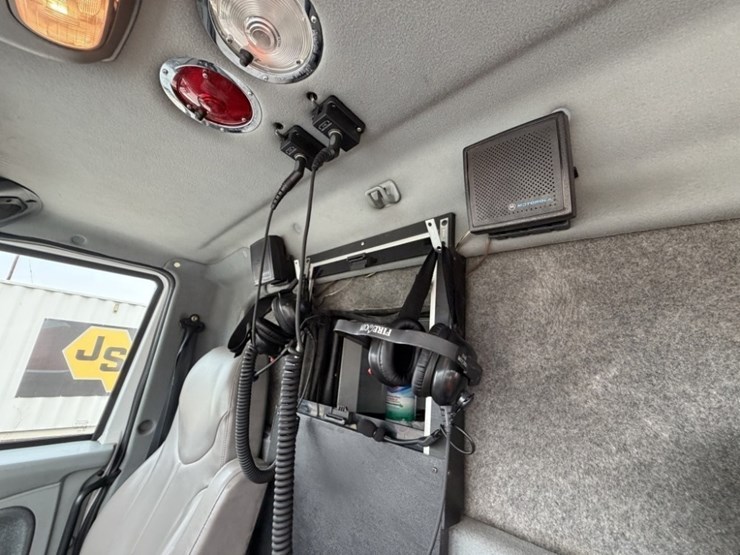 2002-international-durastar-4400-image-39