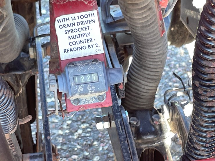 case-ih-5100-image-37