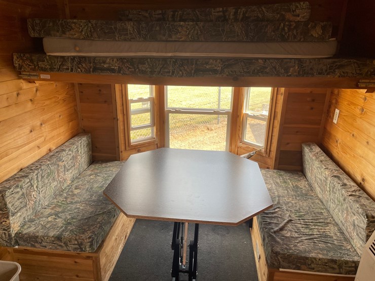 #5815-•-2012-ice-castle-ml-edition-ice-house/camper-(sells-with-paperwork-to-obtain-title)-image-38