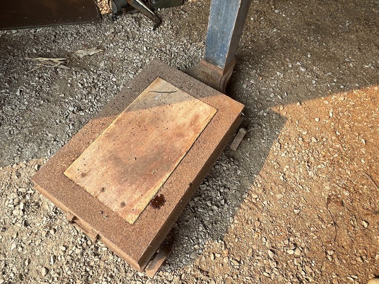 #2302-•-champion-5984-platform-scale-image-5