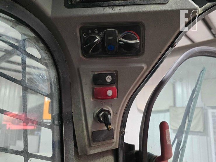 2018-caterpillar-289d-image-18
