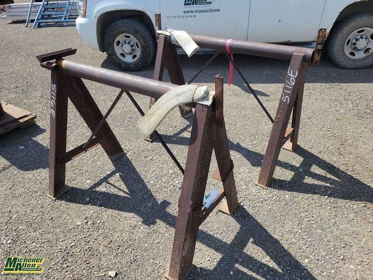 steel-pipe-sawhorse-image-5