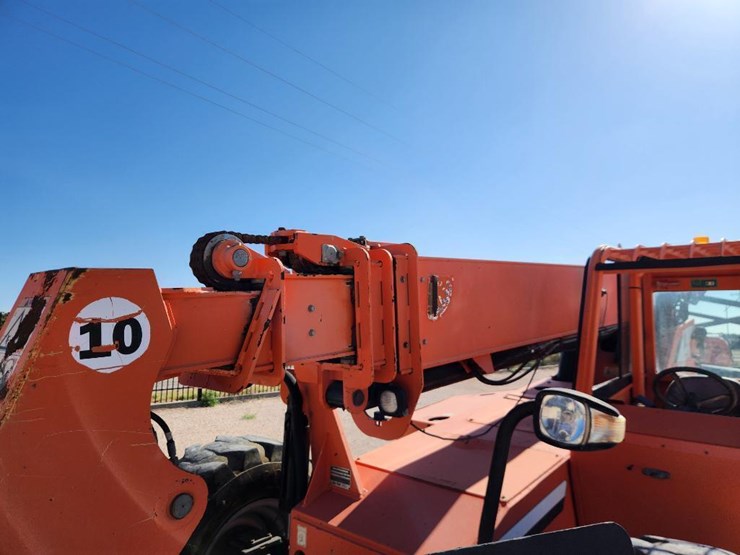 2007-jlg-10054-image-11