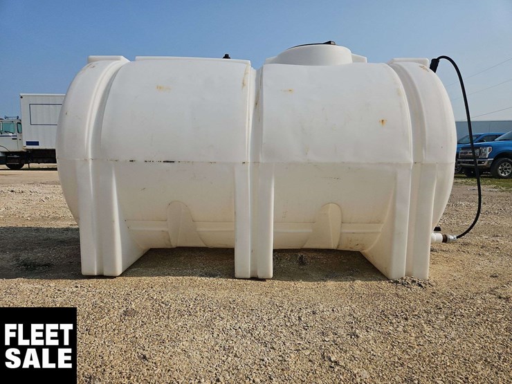 3637lt-holding-tank-image-6