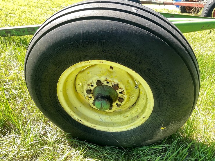 #3222-•-john-deere-running-gear-image-9