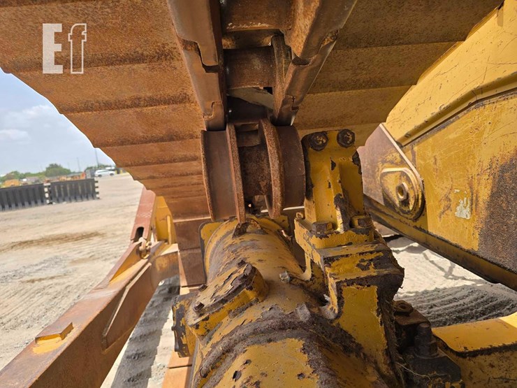 2018-caterpillar-d6t-lgp-image-33