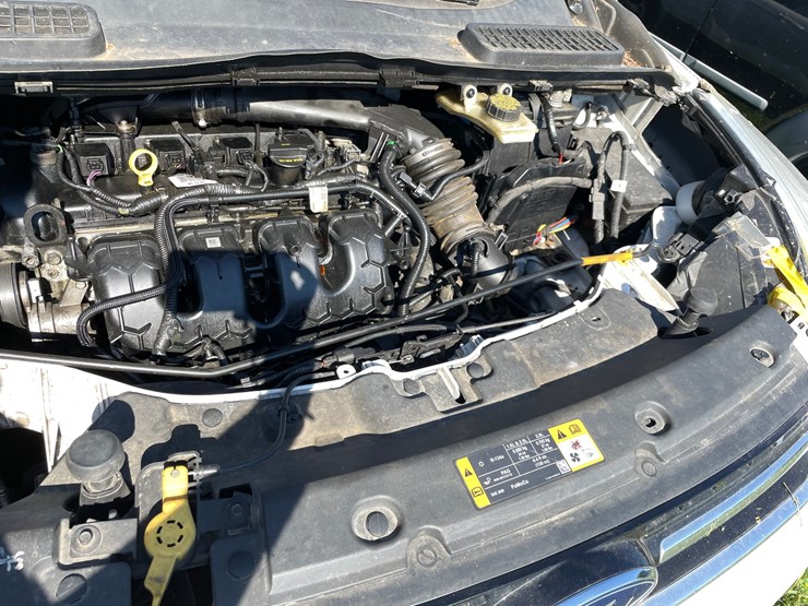 2014-ford-escape-titanium-image-46
