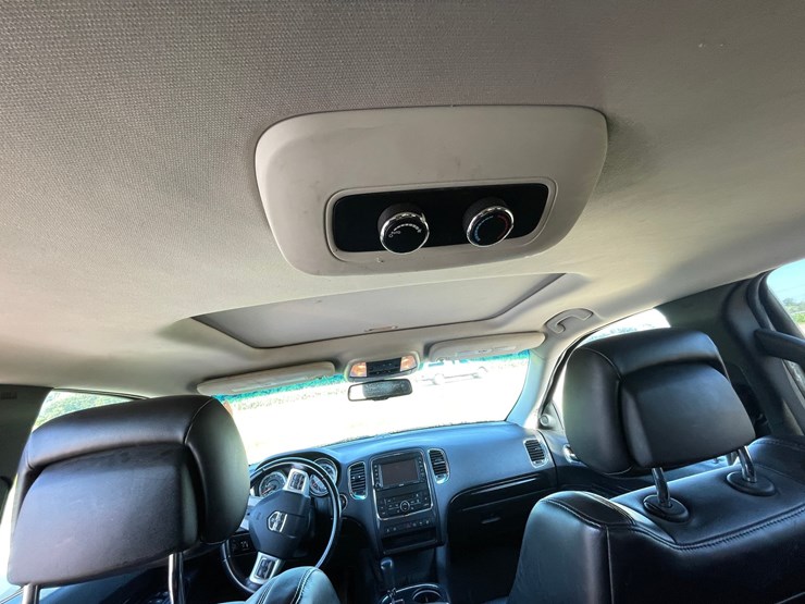 2013-dodge-durango-image-30