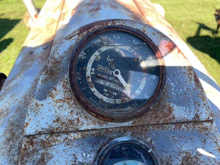 ford-850-image-31
