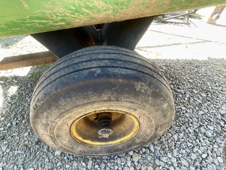 john-deere-10-image-9