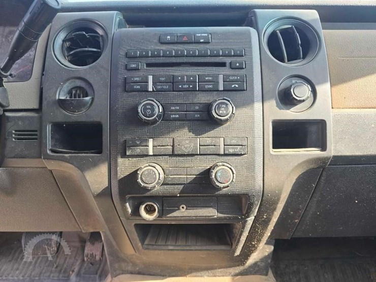 2010-ford-f150-xl-image-12
