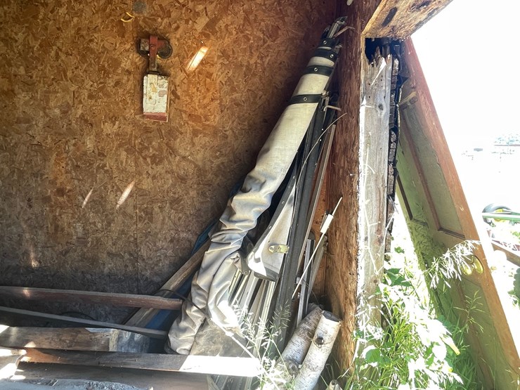 #3228-•-contents-of-shed-image-4