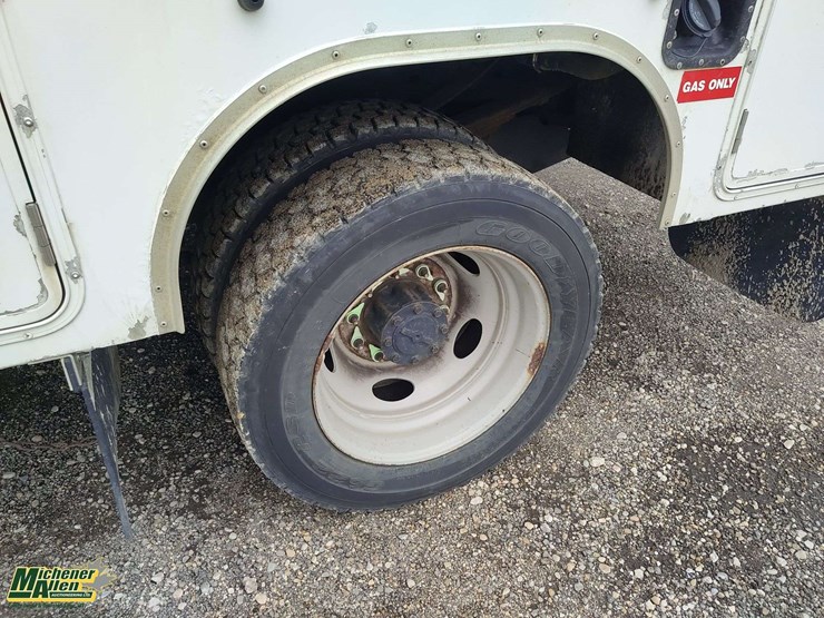 2017-ford-f450-image-11
