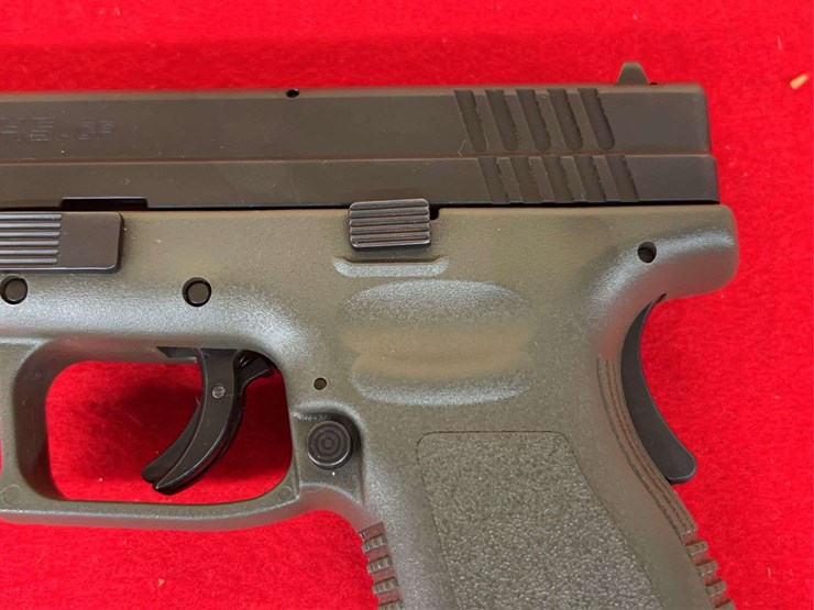 springfield-armory-model-xd-.45-acp-semiauto-pistol-image-9