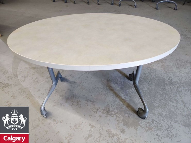 small-rolling-table-image-1