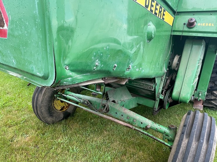 john-deere-4420-image-31