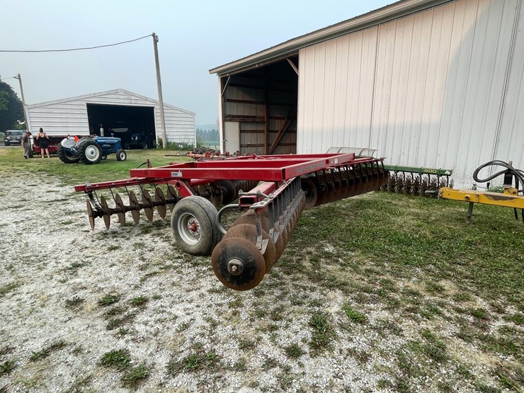 #2258-•-case-3800-disk-harrow-image-7