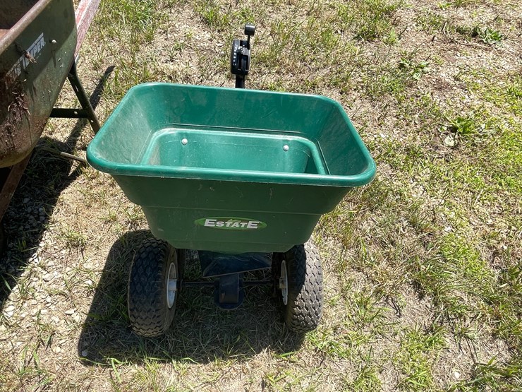 #3308-•-true-temper-wheelbarrow-and-estate-pull-behind-spreader-image-9