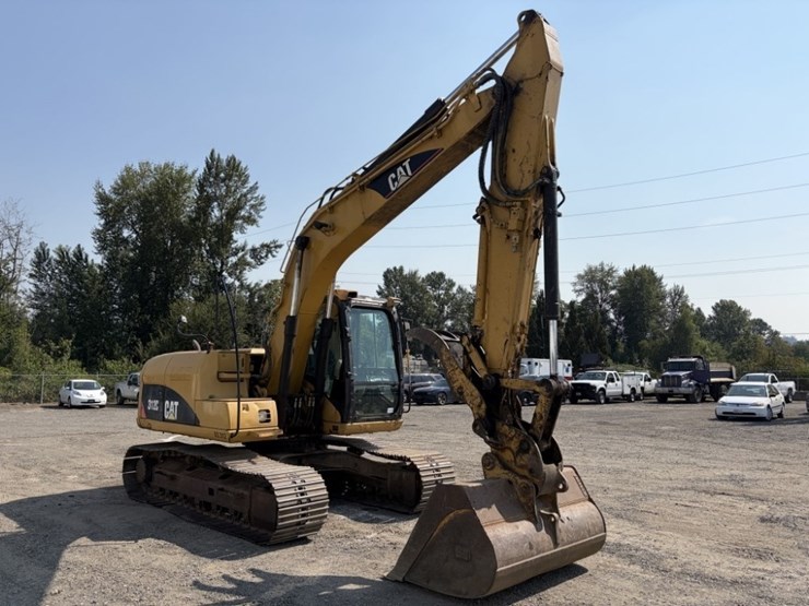2004-caterpillar-312-image-2