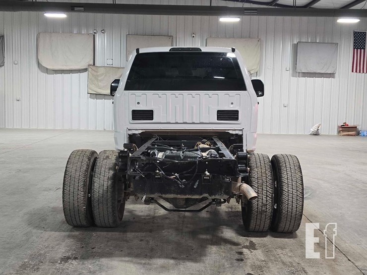 2019-ford-f350-image-8
