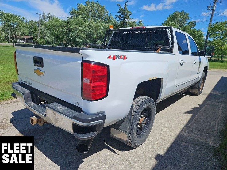 2015-chevrolet-silverado-2500hd-image-7
