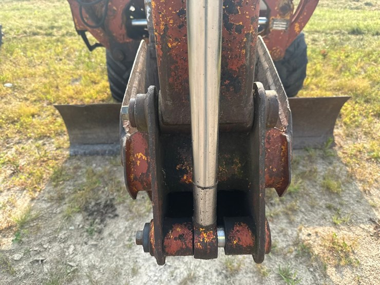 ditch-witch-rt40-image-12