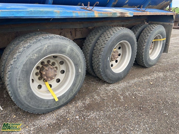 western-star-4900-image-10