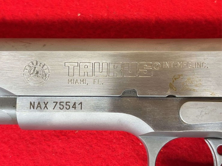 taurus-model-pt-1911-.45-acp-semiauto-pistol-image-14