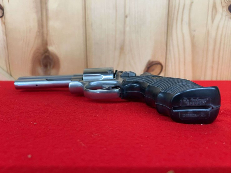 s&w-model-686-2-.357-magnum-da-revolver-image-7
