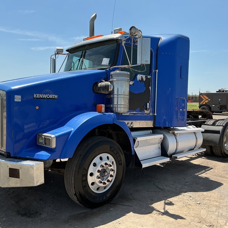 2013 KENWORTH T800