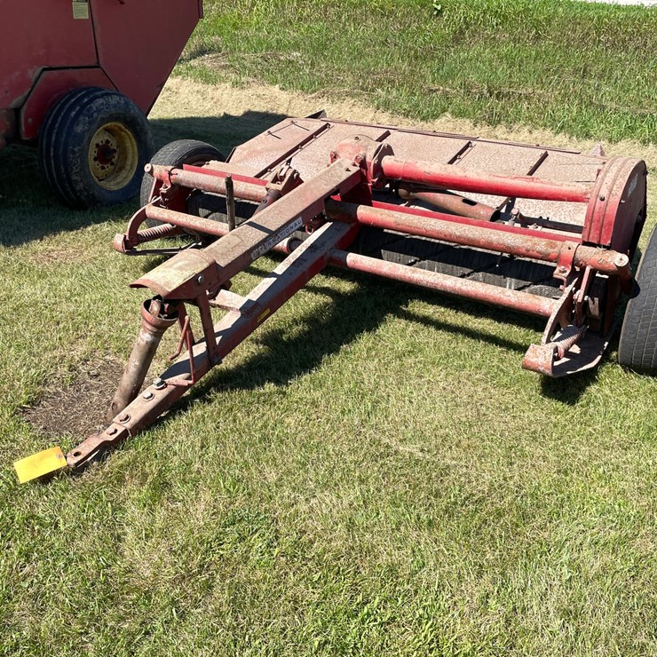 #2086 • McCormick International Hay Conditioner
