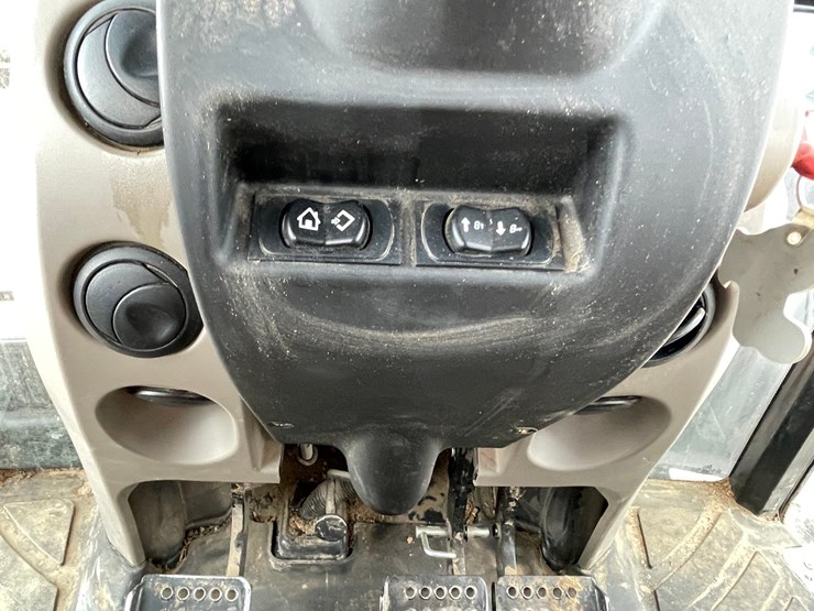 #999-•-case-ih-140a-tractor-with-cab-image-47