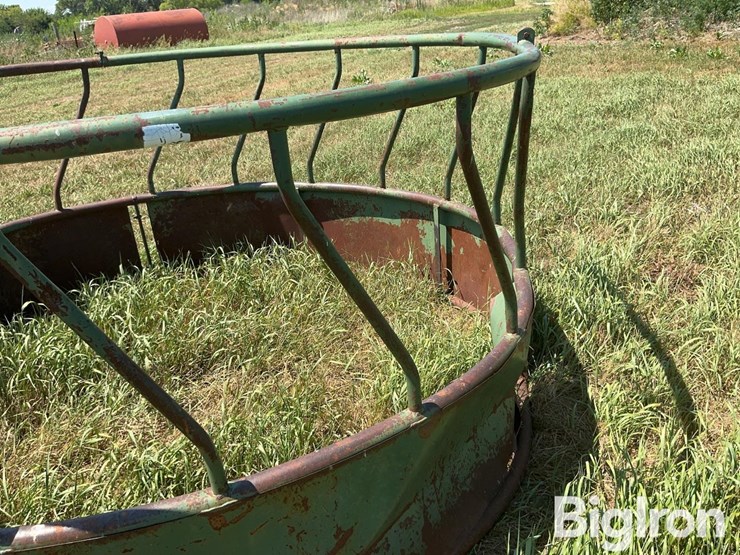 round-bale-feeder-image-12