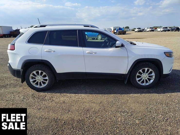 2019-jeep-cherokee-image-8