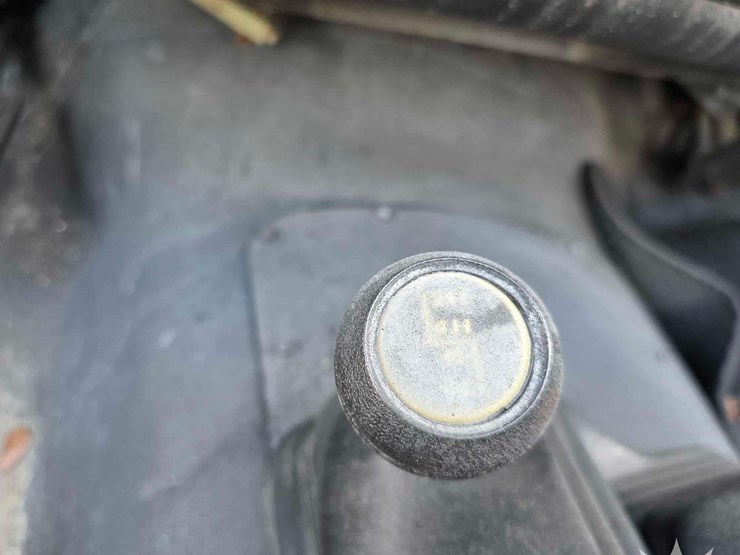 1995-jeep-wrangler-image-42